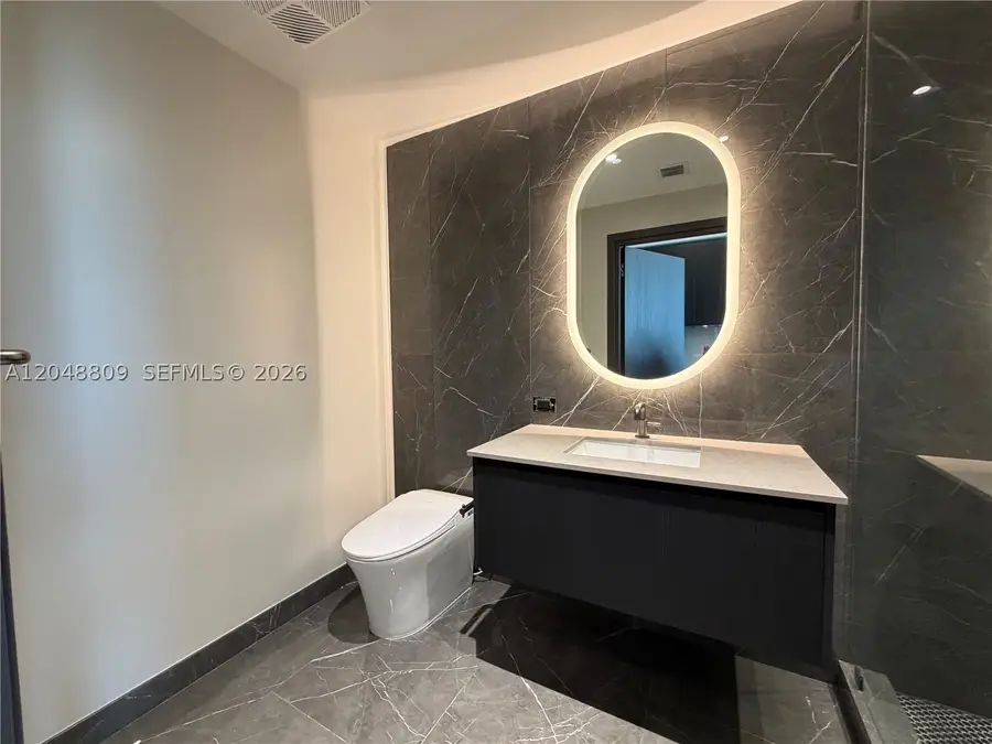 20 NE 11th #2703B, Miami, FL 33132 - #3