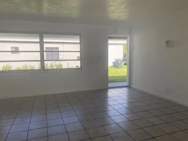 5904 SW 27th, West Park, FL 33023
