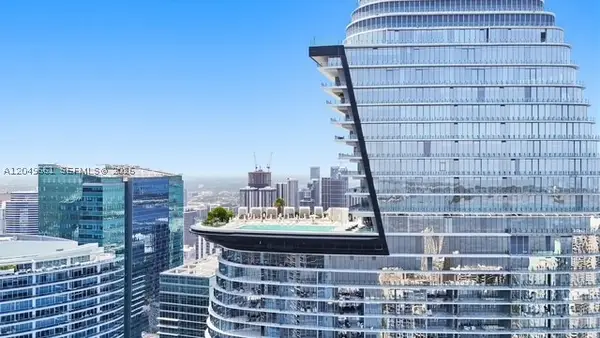 300 Biscayne Boulevard #4808W, Miami, FL 33131