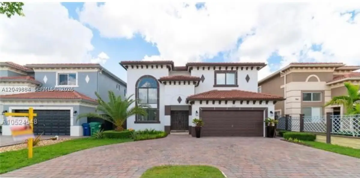16588 SW 44, Kendale Lakes Tamiami, FL 33185 - #1