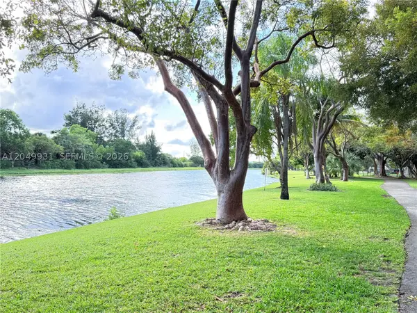 2206 S Cypress Bend #508, Pompano Beach, FL 33069