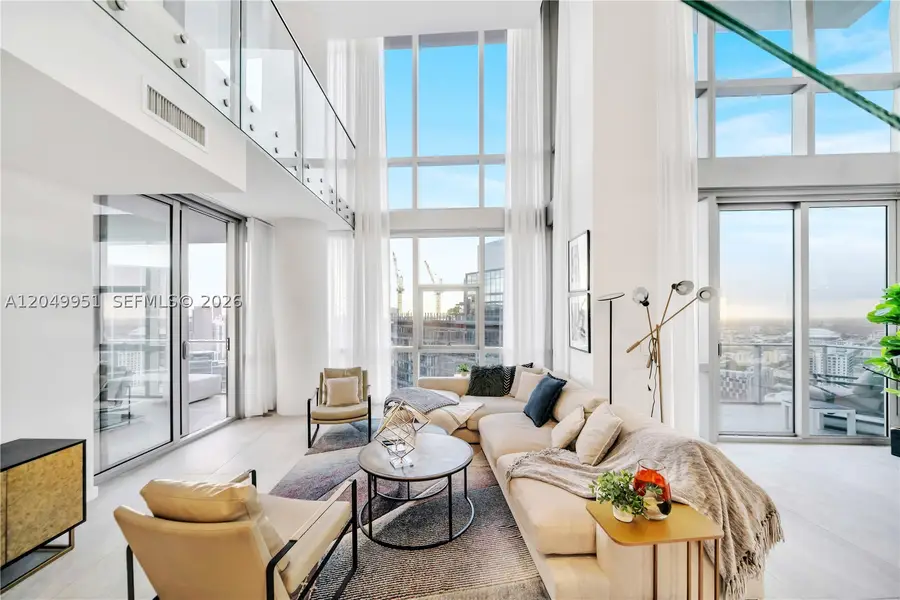 851 NE 1st #Penthouse 4612, Miami, FL 33132 - #3