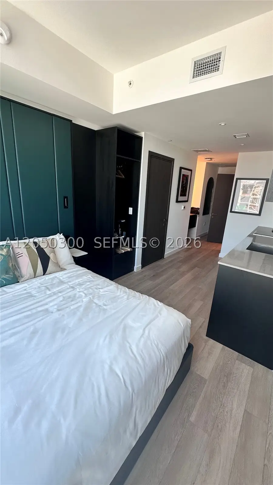 20 NE 11 #2212A, Miami, FL 33132 - #2