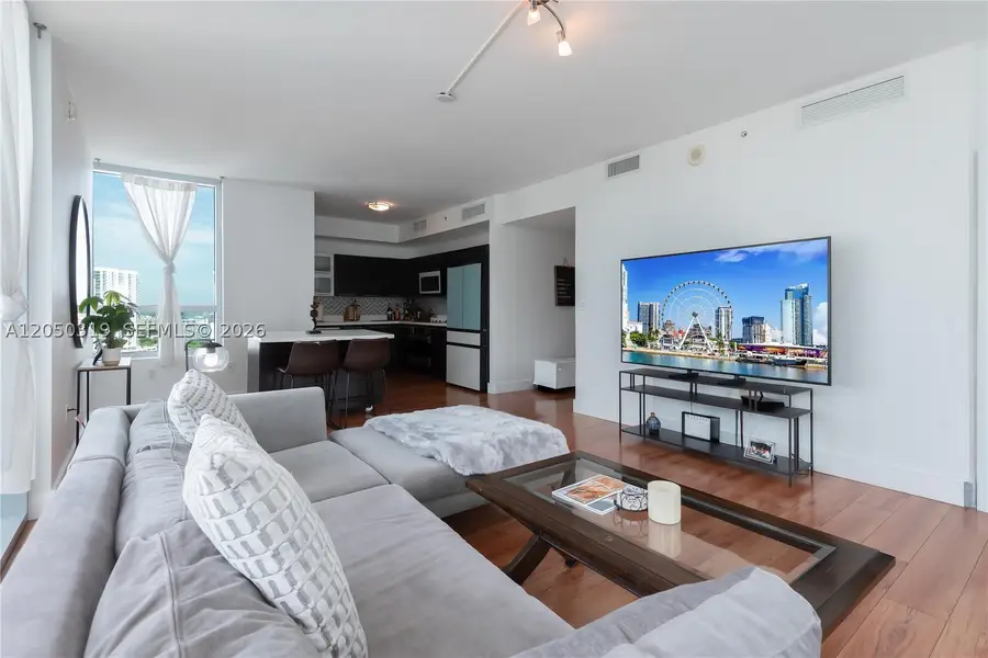 90 SW 3rd #2113, Miami, FL 33130 - #2