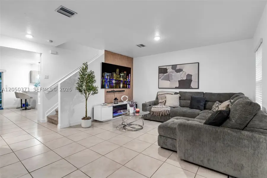 533 NE 5th, Florida City, FL 33034 - #3