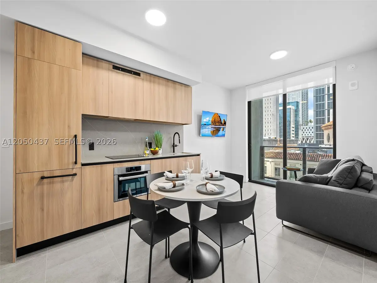 121 NE 5th #3706, Miami, FL 33132 - #1