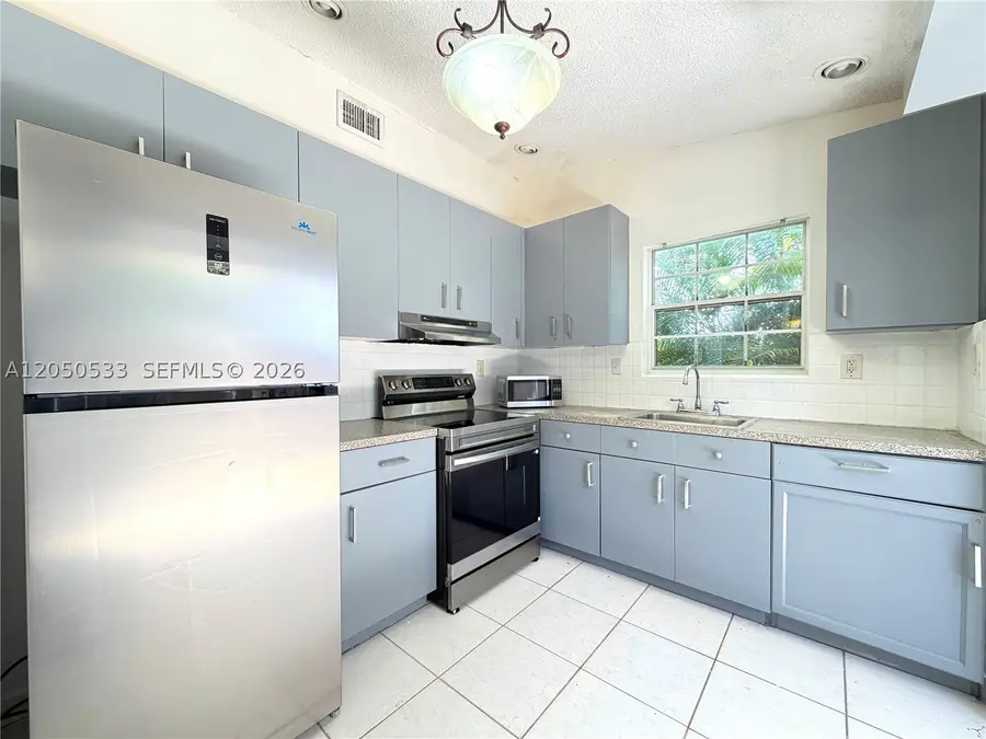 9850 W Heather, Miramar, FL 33025 - #2