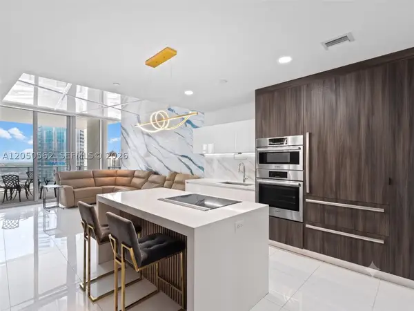 851 NE 1st #3000, Miami, FL 33132