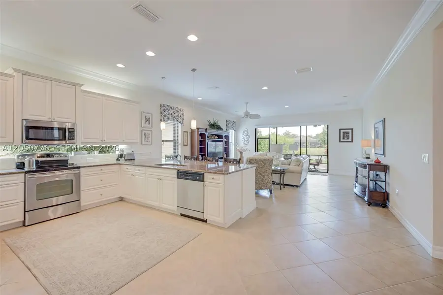 3694 Pleasant, Naples, FL 34119 - #3