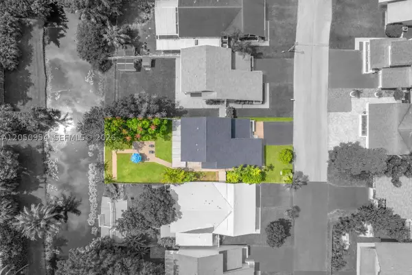 3950 SW 82nd, Davie, FL 33328