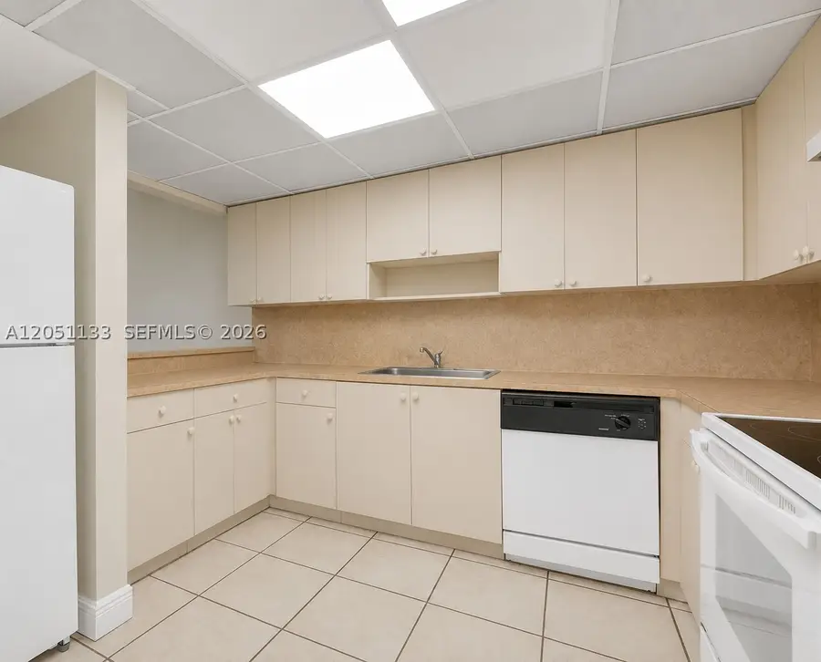 6940 Miami Gardens #1-531, Hialeah, FL 33015 - #3