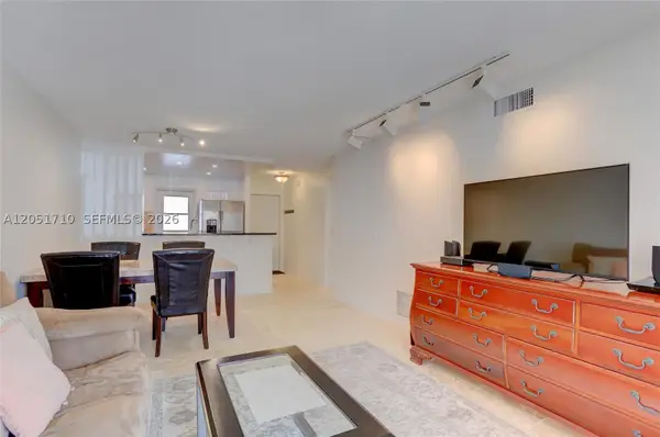 2212 NE 1st #101, Boynton Beach, FL 33435