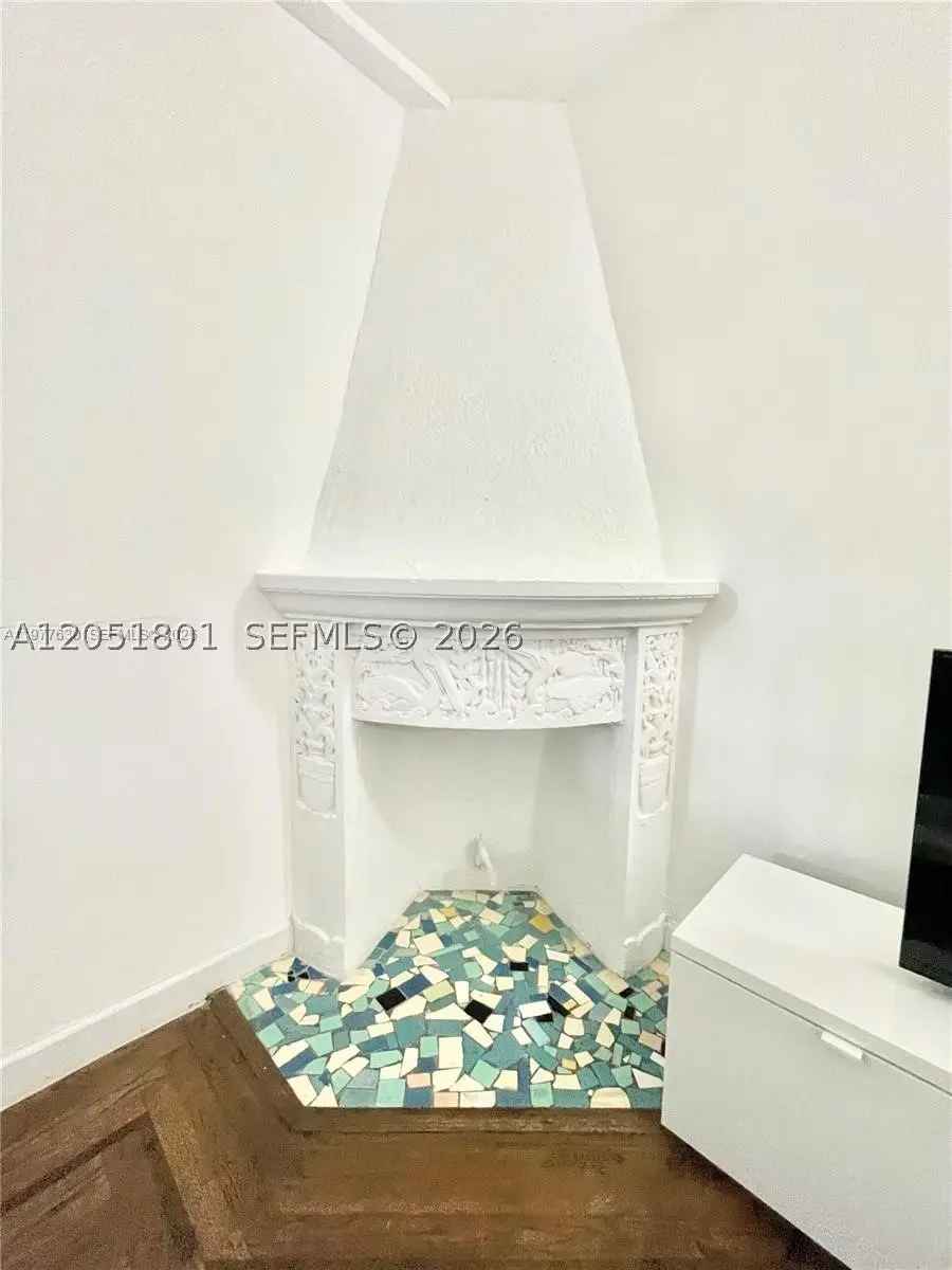 439 15th #18, Miami Beach, FL 33139 - #3