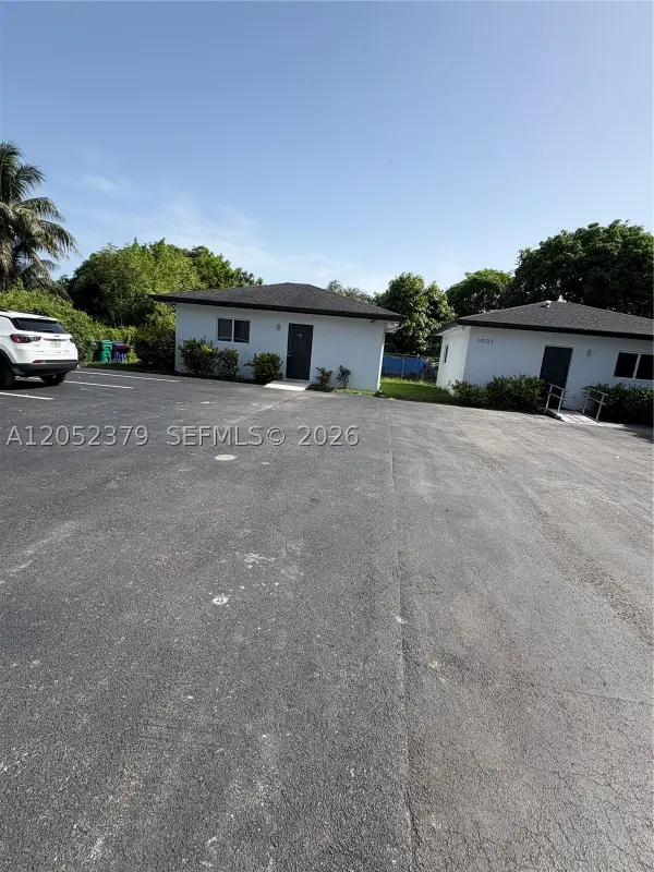 10120 W Fern, Miami, FL 33157