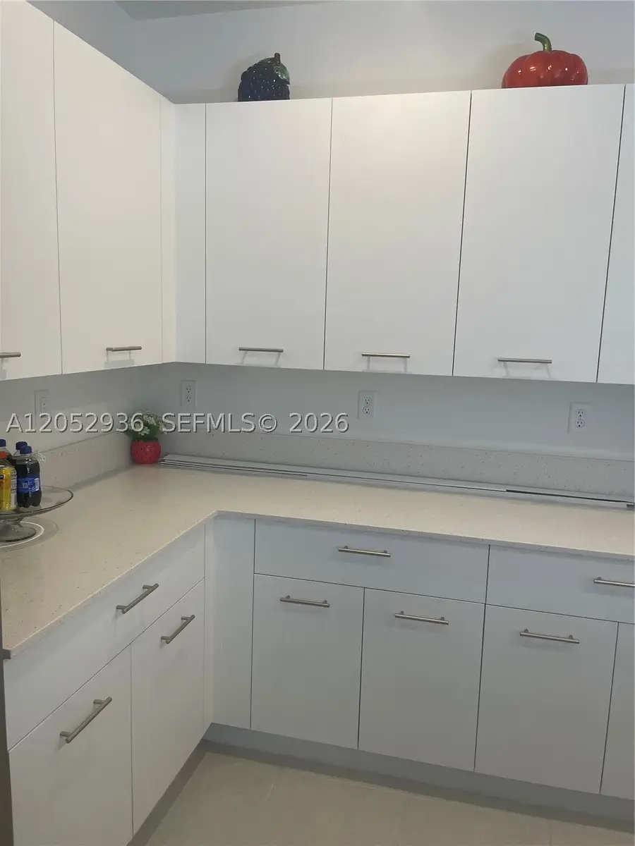 Address Withheld By Seller, Miami, FL 33167 - #3