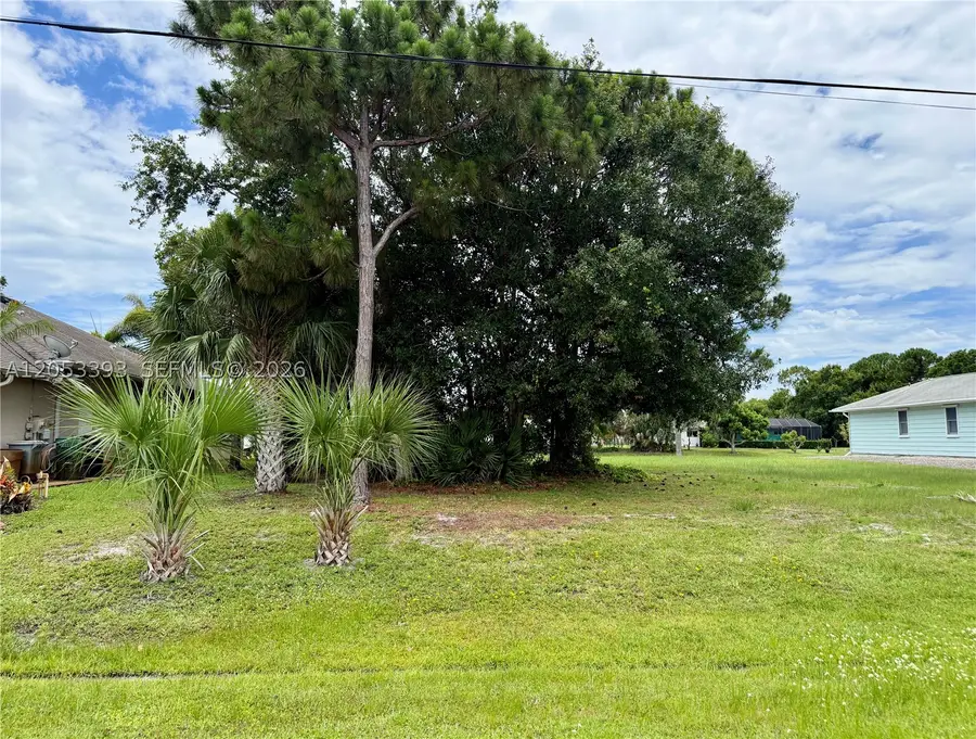 1860 SE Gaskins, Port Saint Lucie, FL 34952 - #2