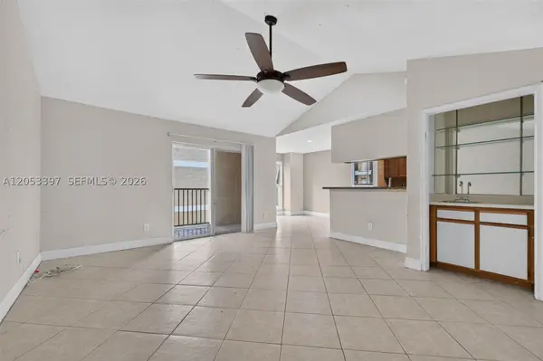 995 Riverside #120, Coral Springs, FL 33071