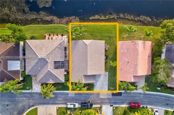 112 Caribe, Greenacres, FL 33413