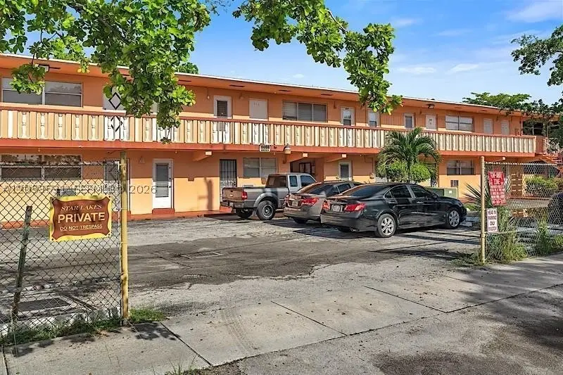 19105 NE 2nd #2118, Miami, FL 33179 - #1