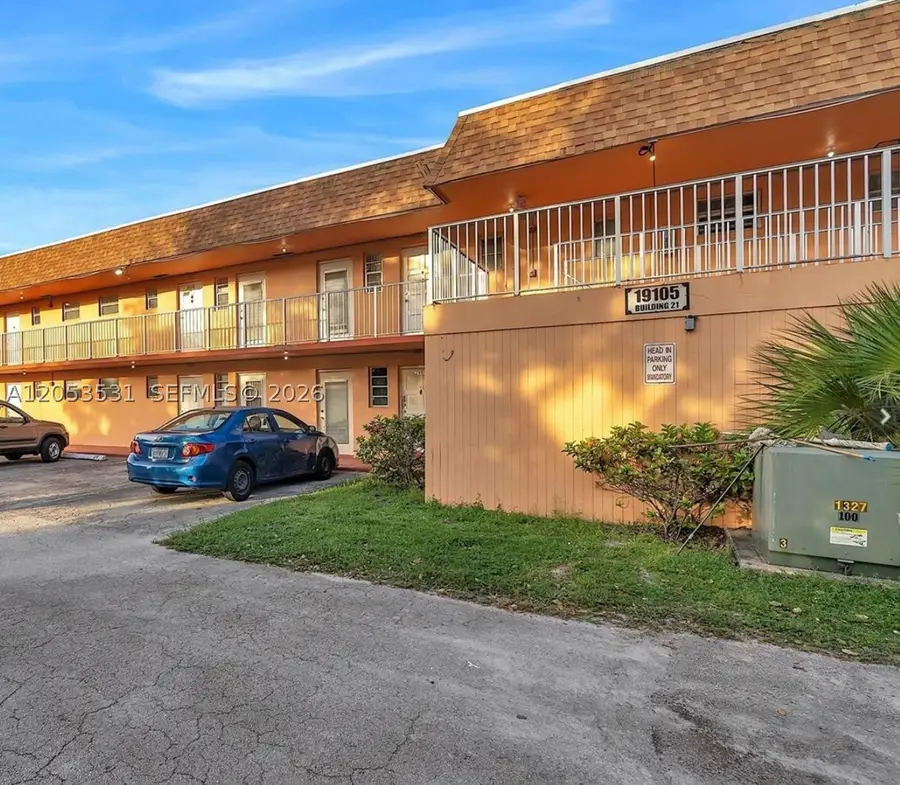 19105 NE 2nd #2118, Miami, FL 33179 - #2