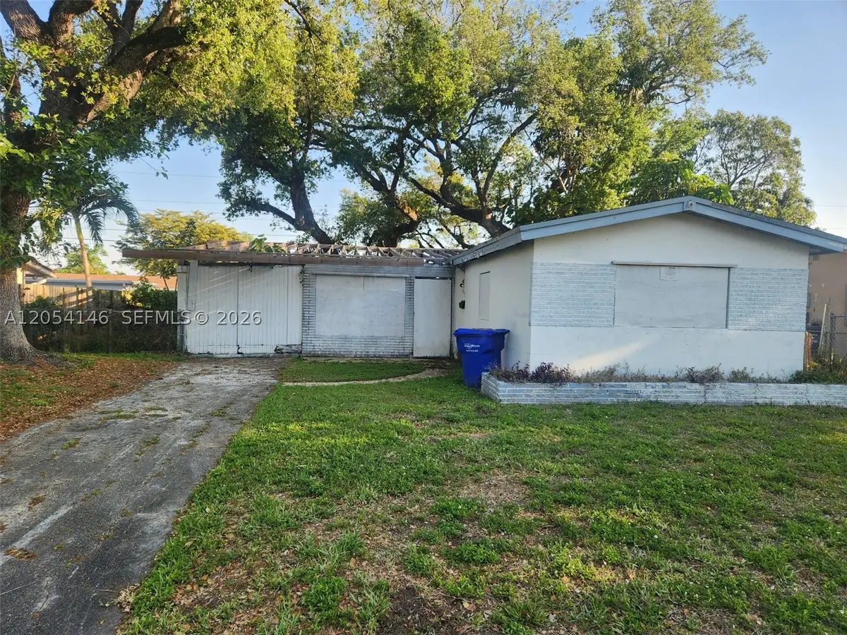 6331 Harding, Hollywood, FL 33024 - #1