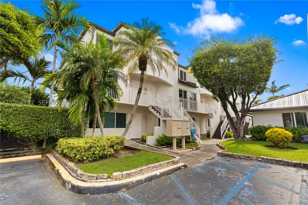 8585 NW 6th #9-208, Miami, FL 33126