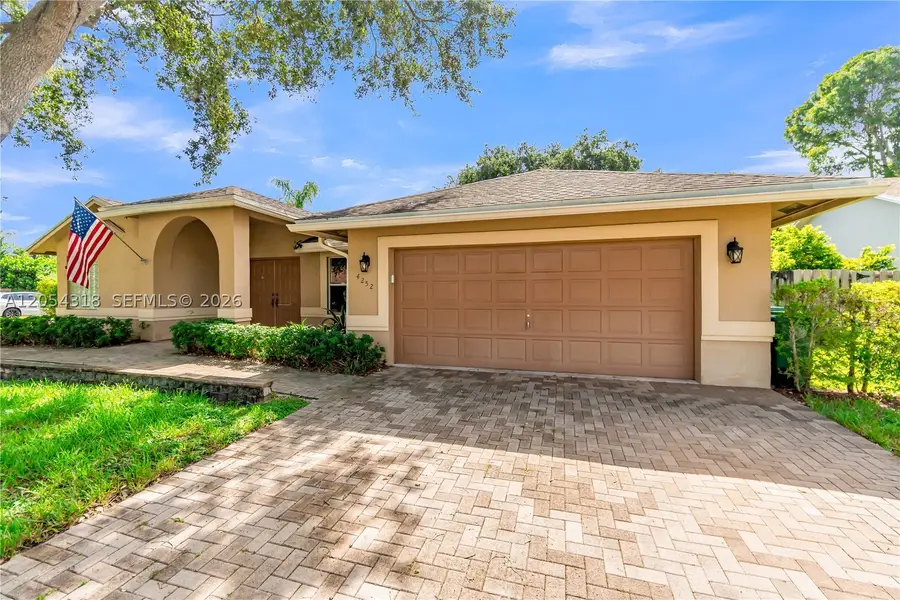 4252 SW 78th, Davie, FL 33328 - #3