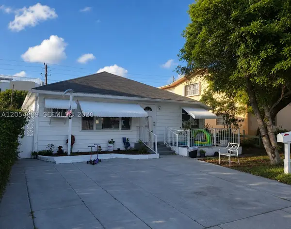 1711 Jackson, Hollywood, FL 33020