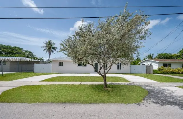 10040 SW 215th, Cutler Bay, FL 33189 - #2