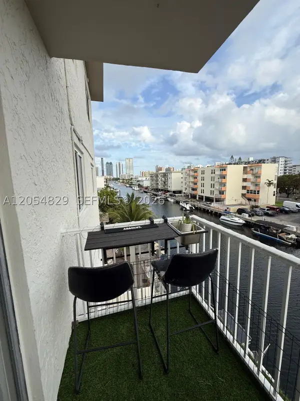 3536 NE 168th #403, North Miami Beach, FL 33160