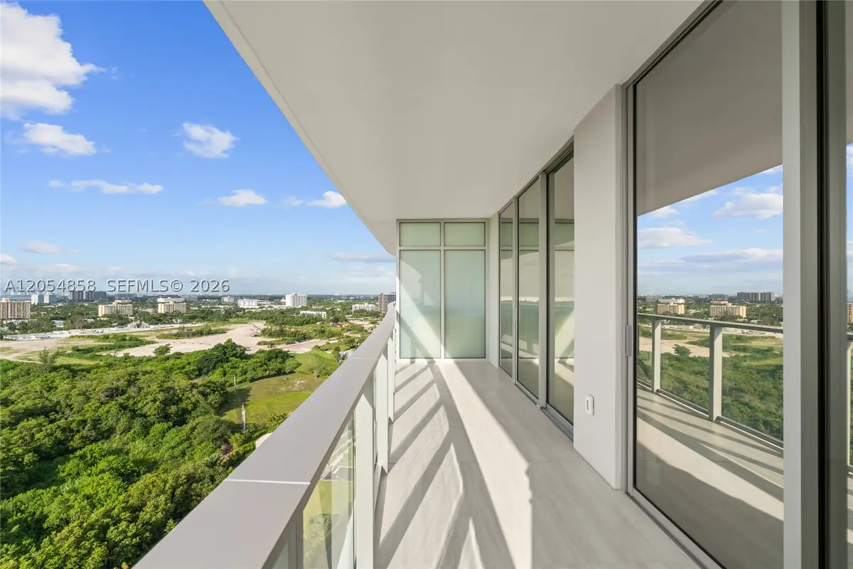 2411 Laguna #1604, North Miami, FL 33181 - #1
