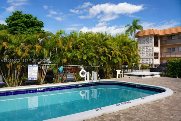 3930 Crystal Lake #208, Deerfield Beach, FL 33064