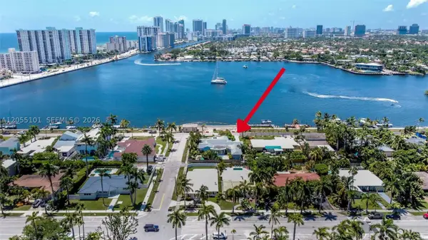 803 N Southlake, Hollywood, FL 33019