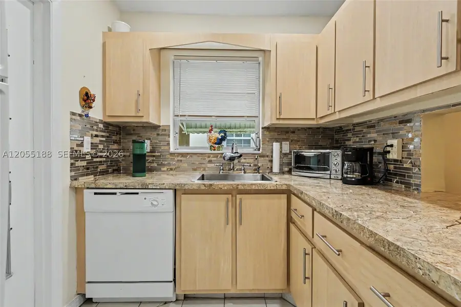 1401 N 12th #3B, Hollywood, FL 33019 - #2
