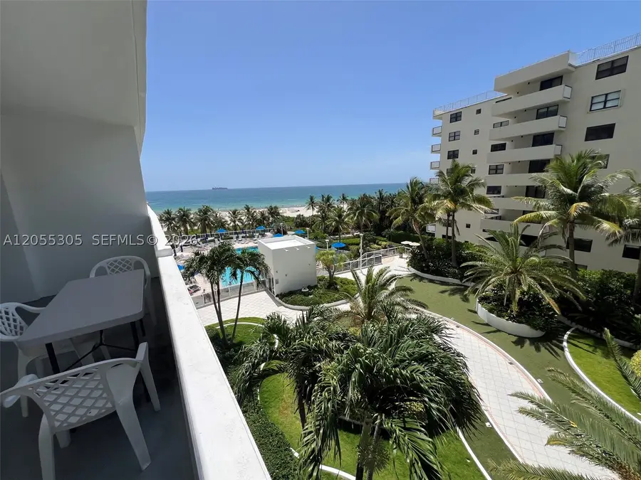 100 Lincoln #634, Miami Beach, FL 33139 - #2