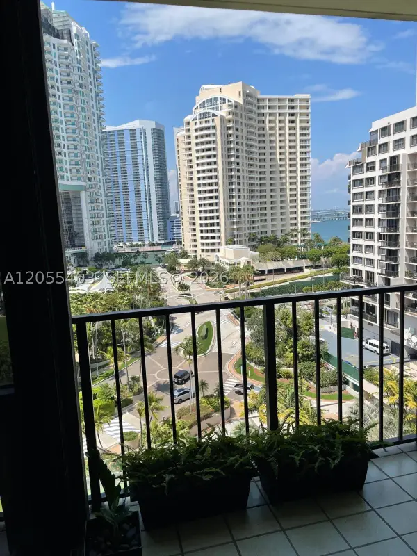 520 Brickell Key #A1216, Miami, FL 33131