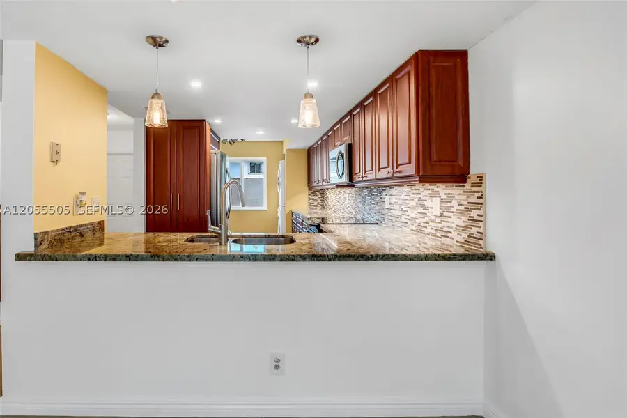 7050 SW 42nd, Davie, FL 33314 - #3