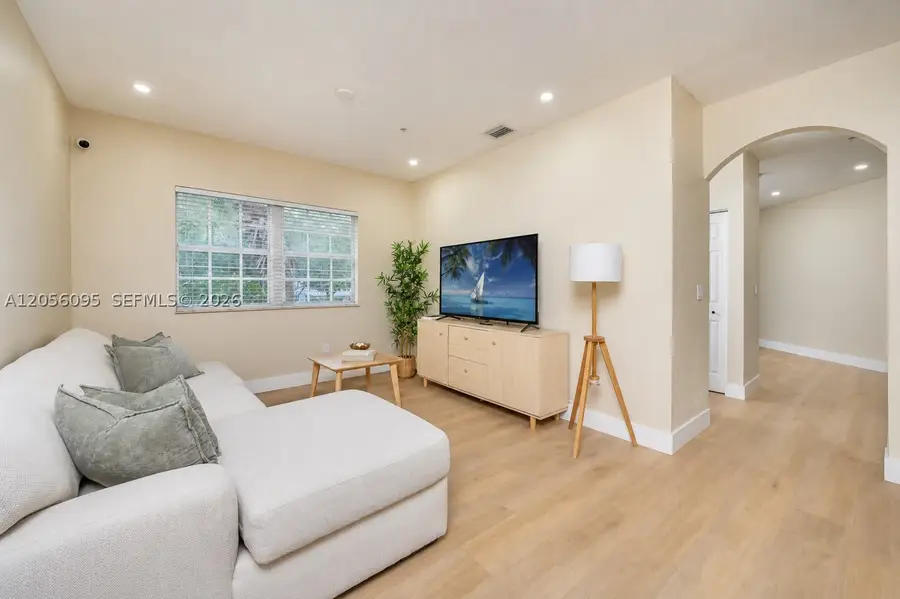 5600 NW 114th #209, Doral, FL 33178 - #2