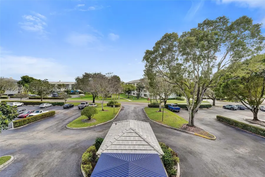 1713 Whitehall #304, Davie, FL 33324 - #3