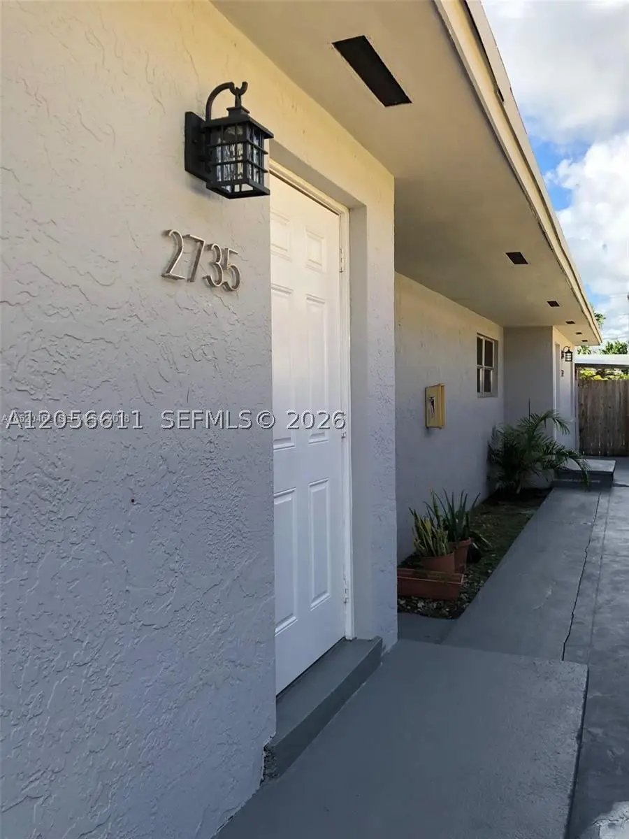2735 NW 27th, Miami, FL 33142 - #3