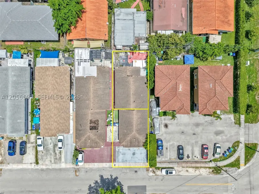 3231 SW 25th, Miami, FL 33133 - #2