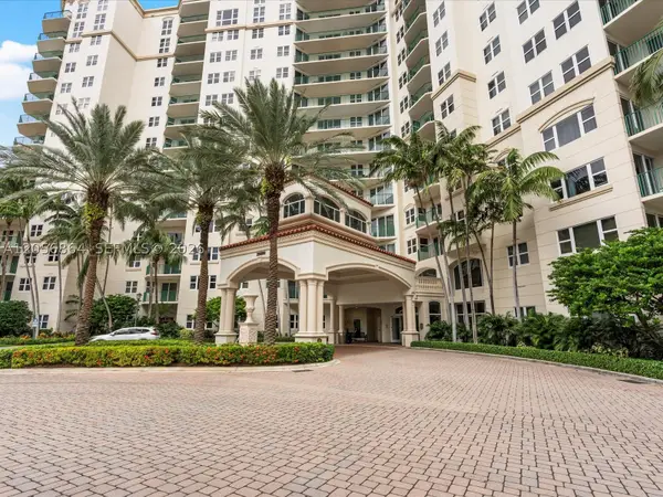 20000 E Country Club #416, Aventura, FL 33180