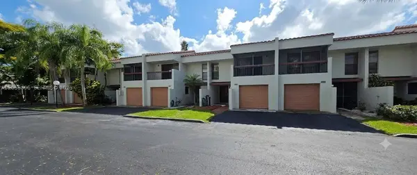 Address Withheld By Seller, Lauderhill, FL 33319