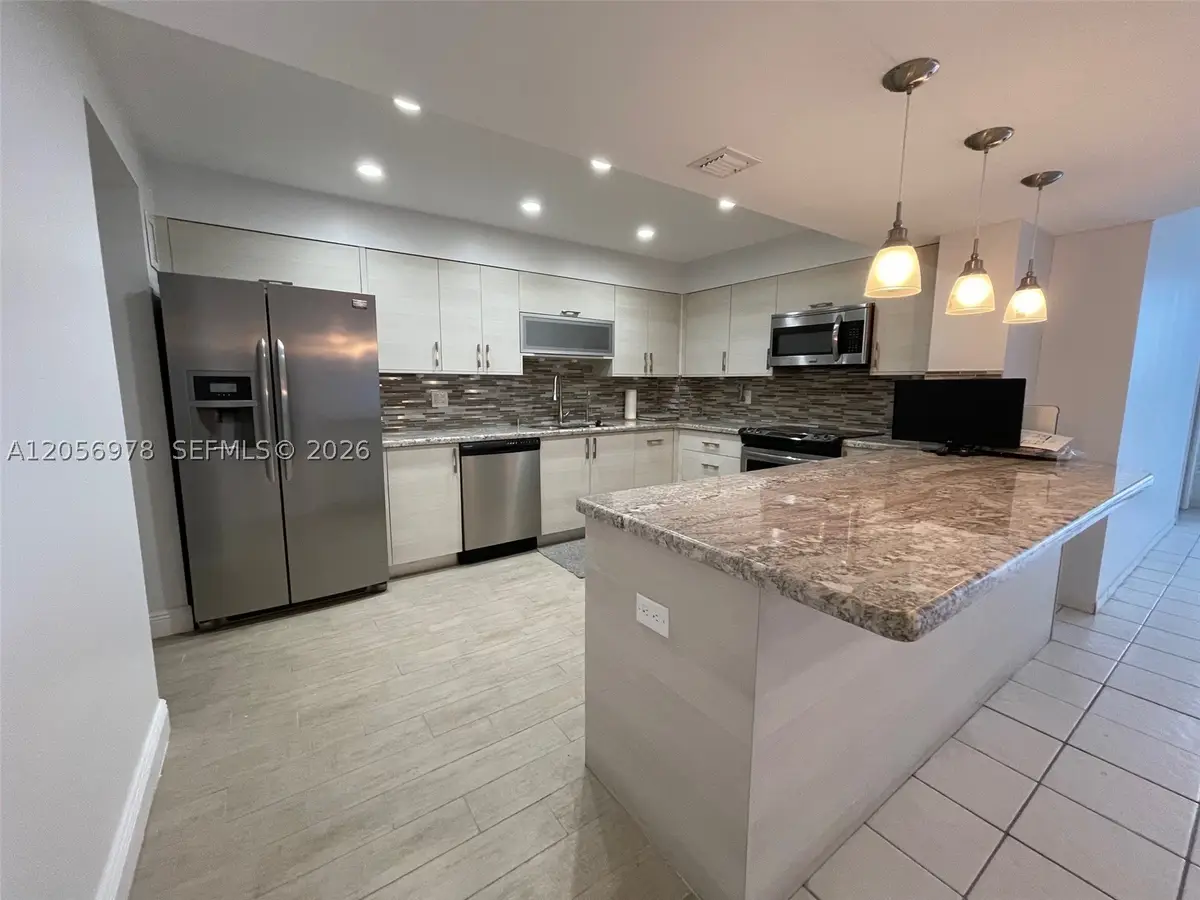 5825 Collins #7B, Miami Beach, FL 33140 - #1