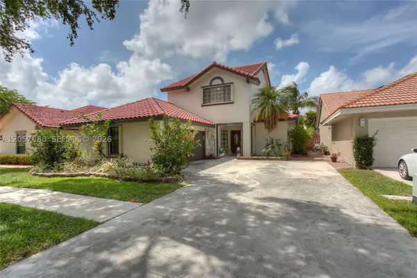 9521 NW 18th, Plantation, FL 33322