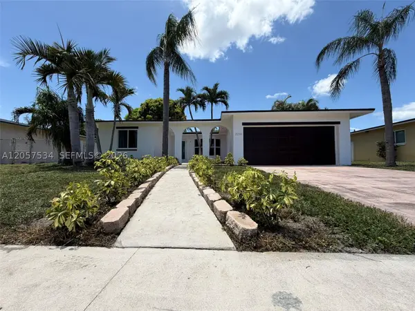 2210 NW 93rd, Pembroke Pines, FL 33024