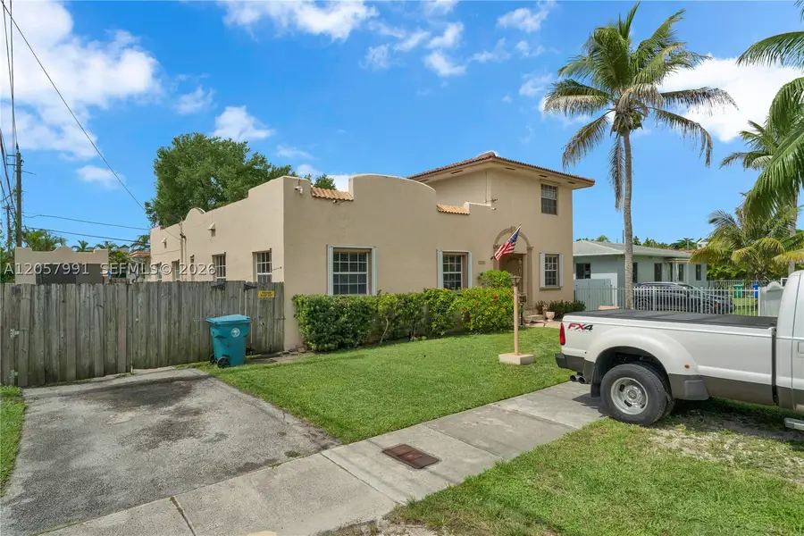2204 SW 11th, Miami, FL 33135 - #2