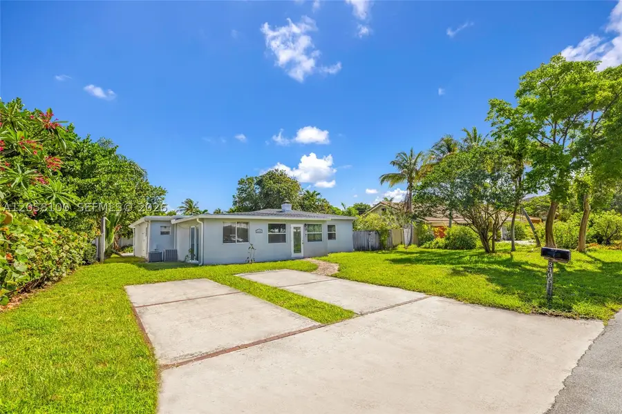 3405 Robbins, Pompano Beach, FL 33062 - #2