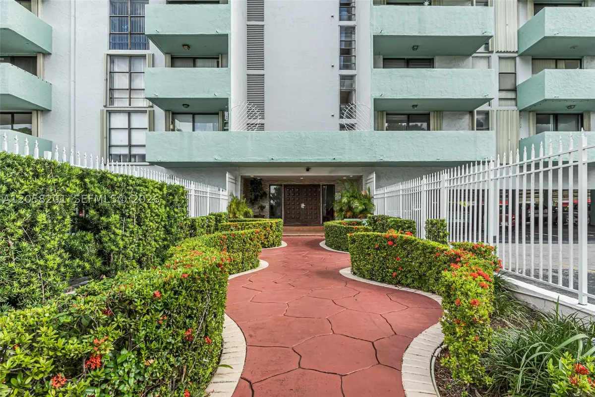 1825 W 44th #509, Hialeah, FL 33012 - #1