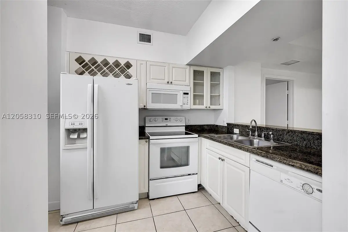 1 Glen Royal #1010, Miami, FL 33125 - #1